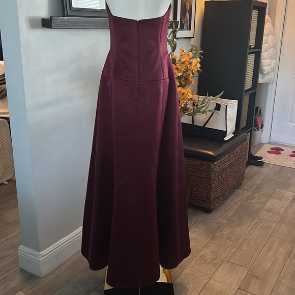 Beautiful Strapless Gown - Picture 7 of 7